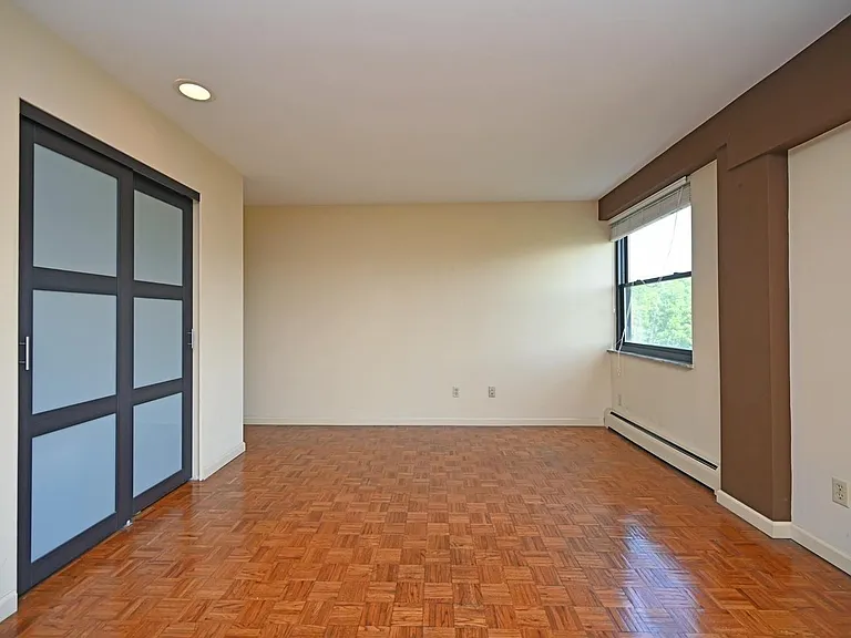 1815 William Howard Taft Rd #705 — Photo 11