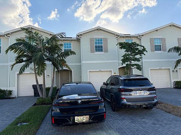 4th image of 4181 Lagoon Shore Dr