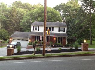 909 Cedar Grove Rd, Broomall, PA 19008