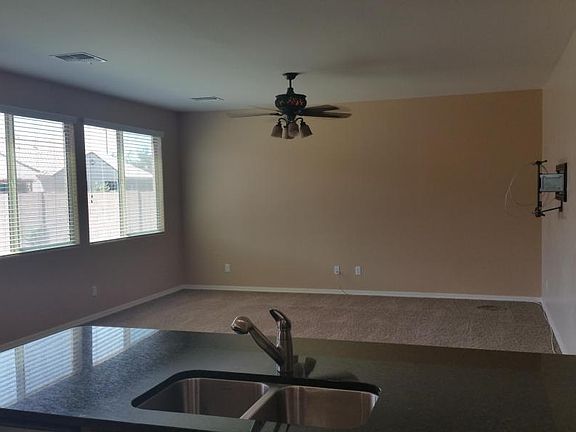 3rd image of 1859 E Dubois Ave