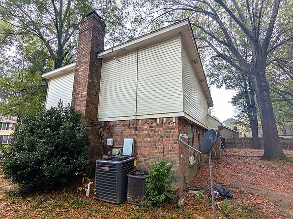 2nd image of 6714 Amersham Dr