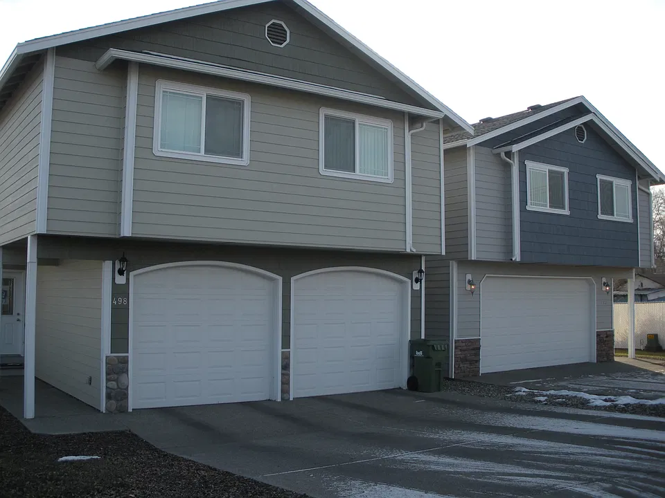 498 Jamie Dr