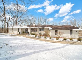 1910 Essex Ln, Jackson, MI 49203