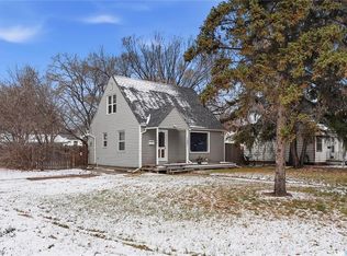 1401 2nd Ave N, Saskatoon, SK S7K2E7