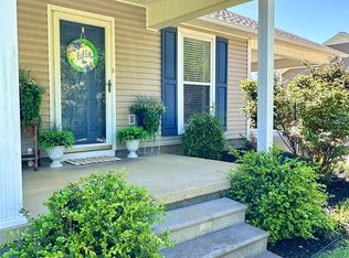 228 Edgewood Dr, Adamsville, TN 38310