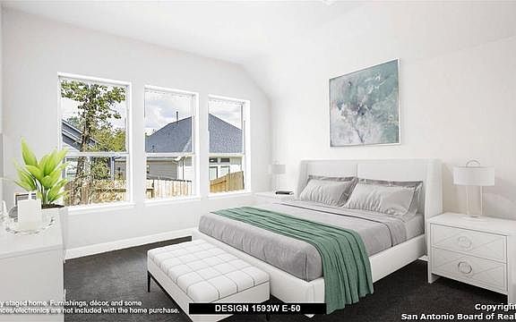 3rd image of 2512 Oxford Ridge