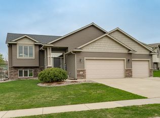 2401 Ashland Dr NW, Rochester, MN 55901