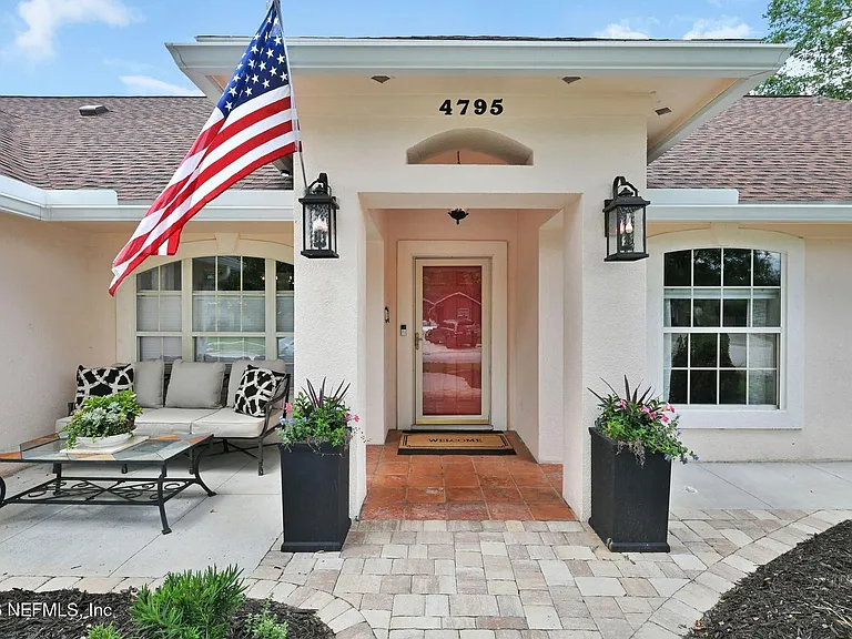 4795 Wandering Pines Trl S — Photo 4