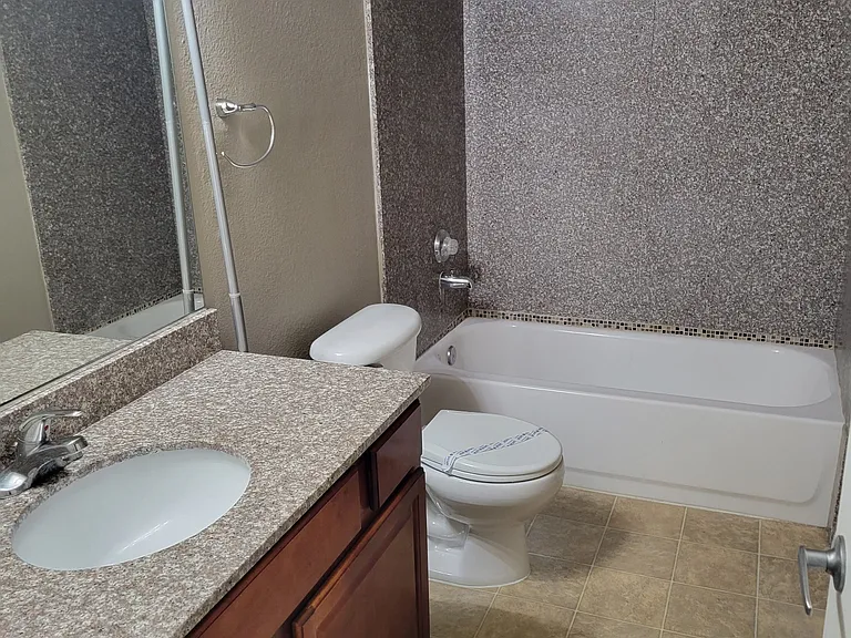 4450 Sandy River Dr #93 — Photo 8