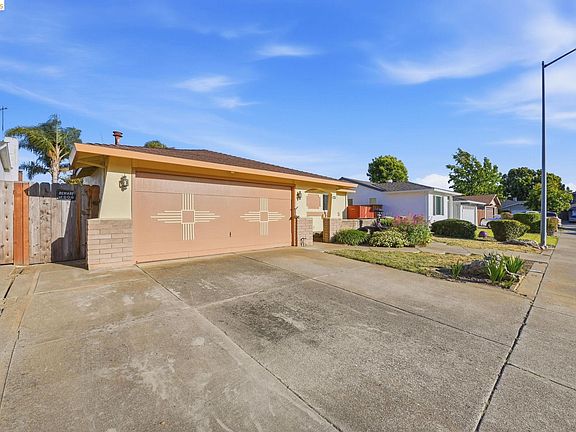 2nd image of 2866 Coleman Pl