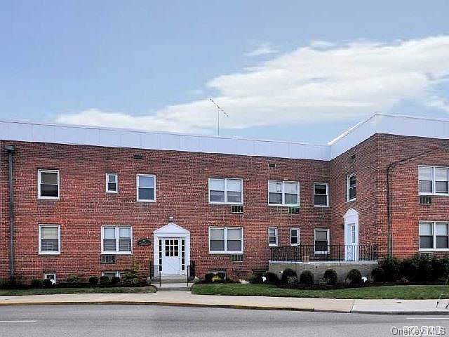 1st image of 11 S Park Place #2C