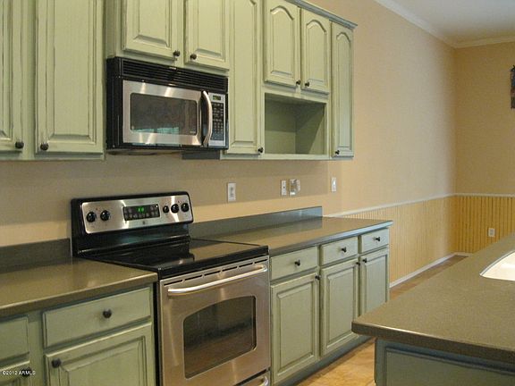 4th image of 3122 E Vermont Dr