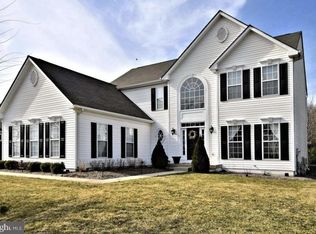 470 Creekview Dr, Harleysville, PA 19438
