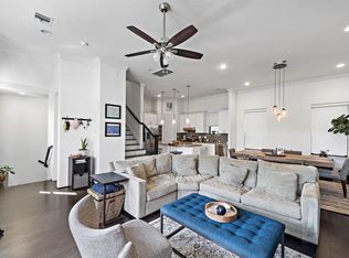 5812 Kansas St #B, Houston, TX 77007