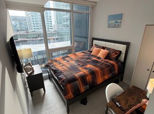90 Queens Wharf Rd #512, Toronto, ON M5V0J4