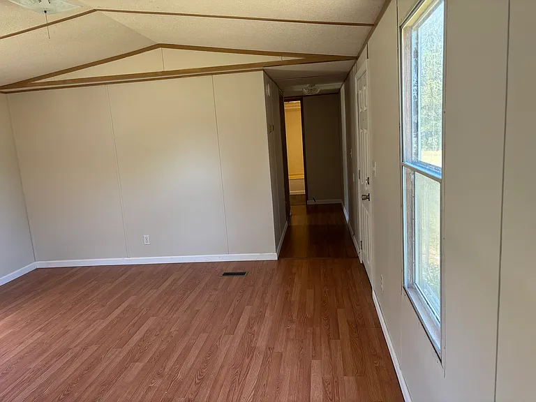 Lunsford Dr — Photo 3