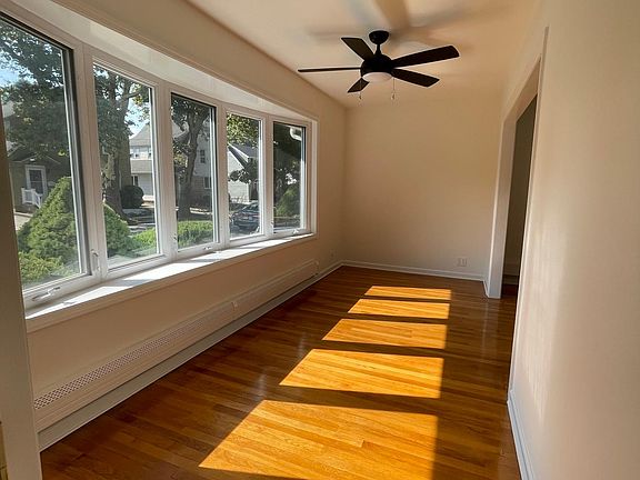 4th image of 91 Capitol Ave Floor 1