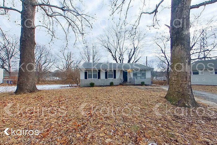 1st image of 6902 Noble Dr