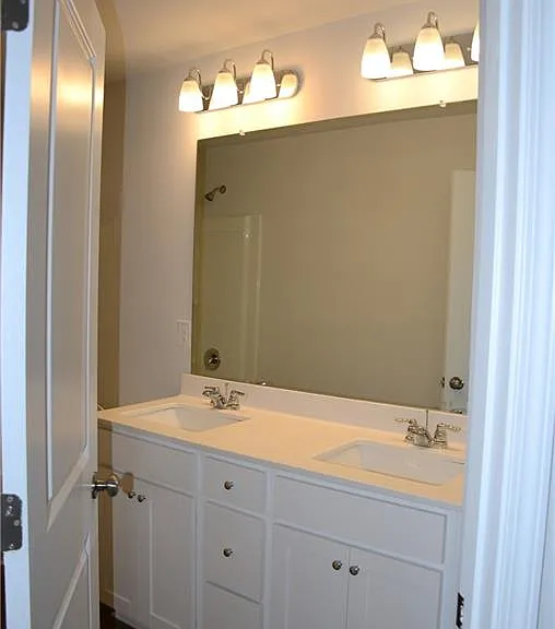 1121 Point Place Dr — Photo 29