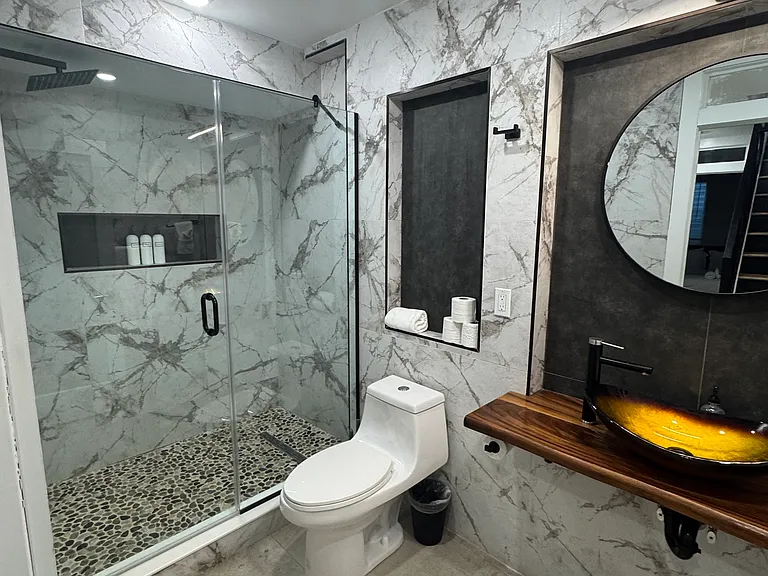 2527 Annin St — Photo 14