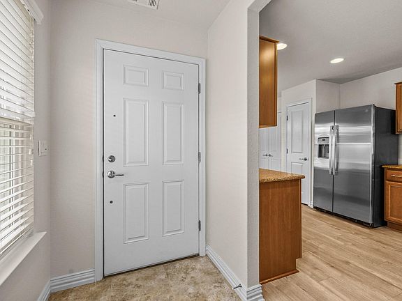3rd image of 408 Sheldon Lake Dr