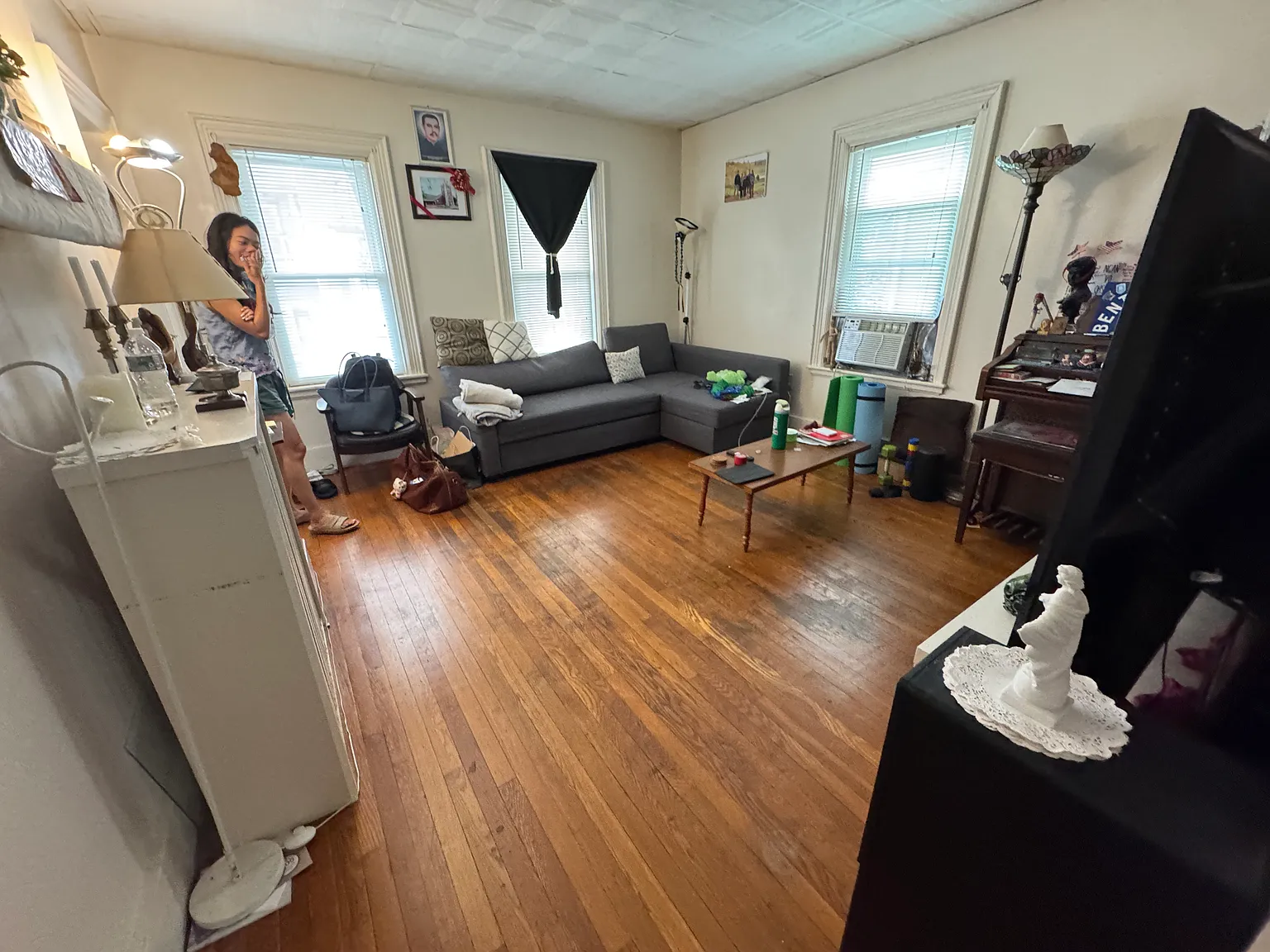 3 bed, 1200 sqft, $2,450 — Photo 3