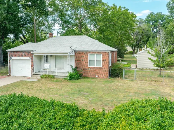 724 W 31st St S, Wichita, KS 67217