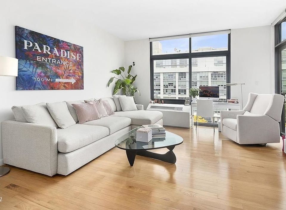 1st image of 4821 5th St APT 5C