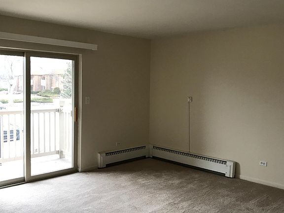 4th image of 2407 N Kennicott Dr APT 2D