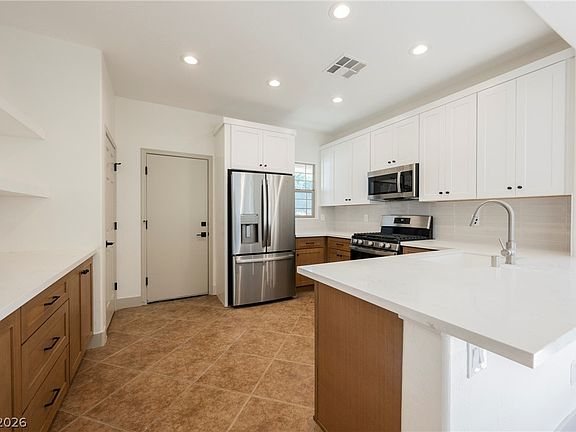 2nd image of 6067 Falconer Ave