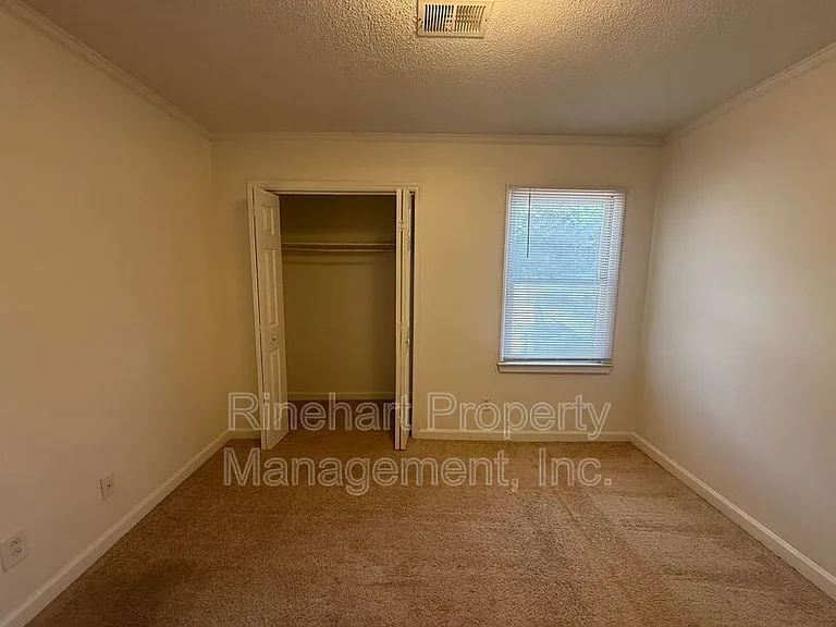 1110 Chandler Dr #101 — Photo 9