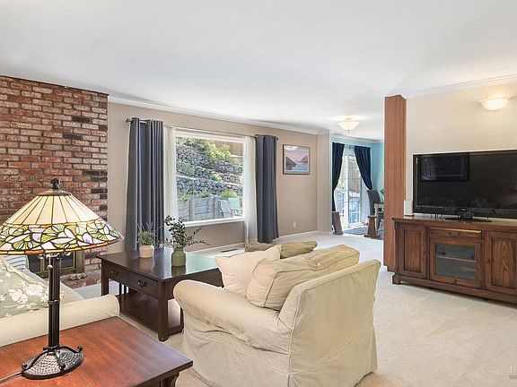 4th image of 15 Harding Drive