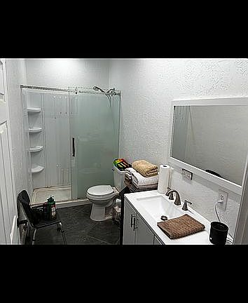 4th image of 4811 Adobe St