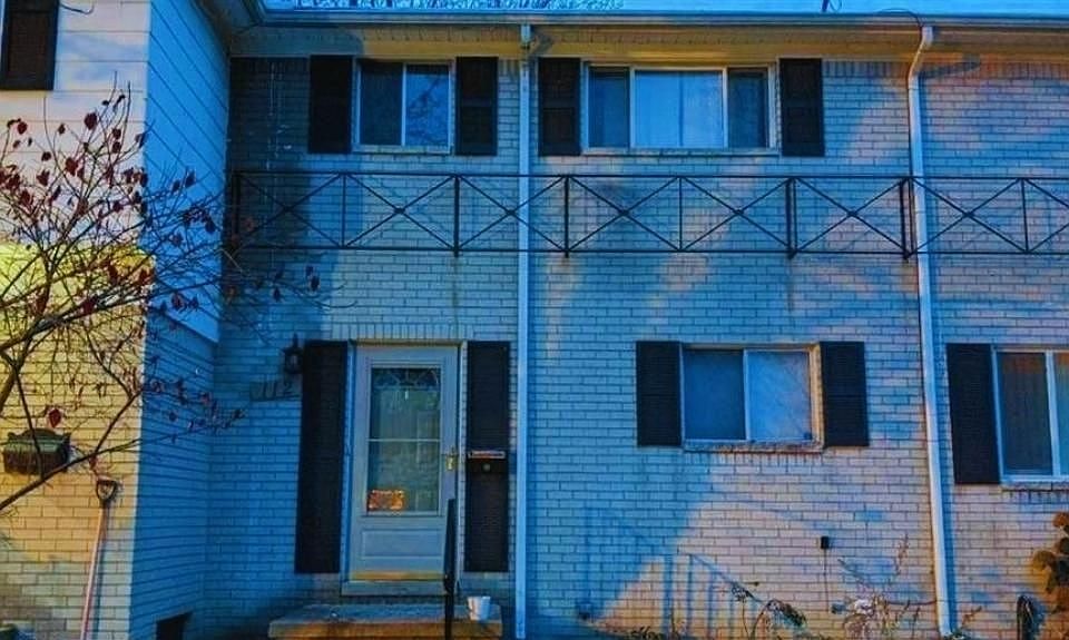 1st image of 112 S Christine Cir #E