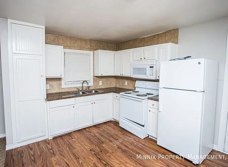 755 W Knox St #FS-1 — Photo 6