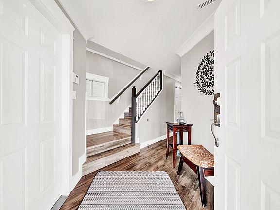 4th image of 3080 Townline Rd #122