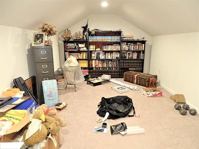 3rd Floor Bonus Room