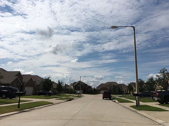 5th image of 605 Dunlavy Ln