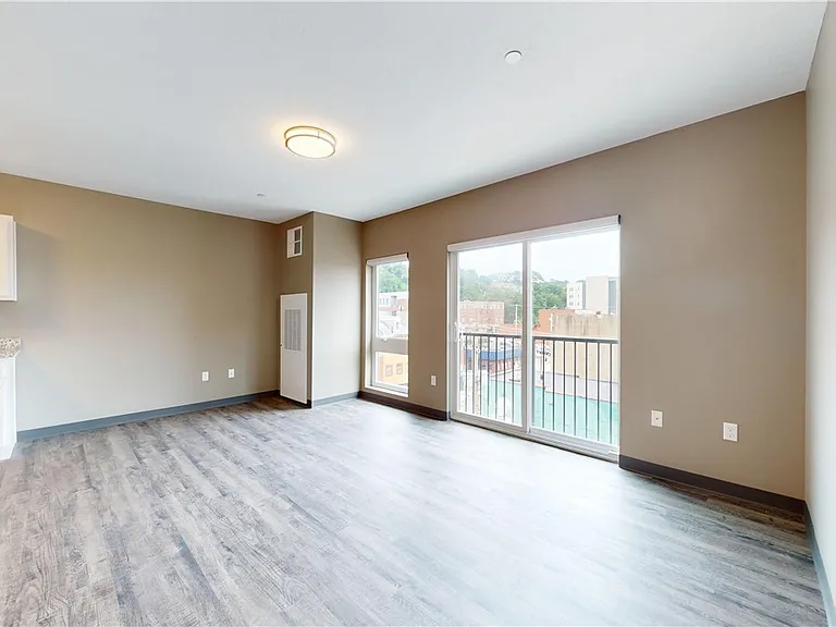 1450 5th Ave #303 — Photo 14