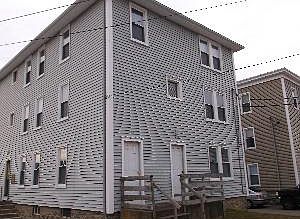 5th image of 219 Crawford St