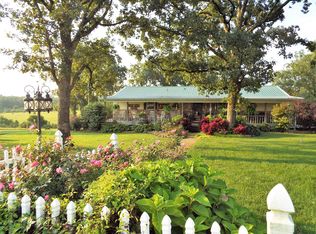 466 Spirit Ln, Stoutland, MO 65567