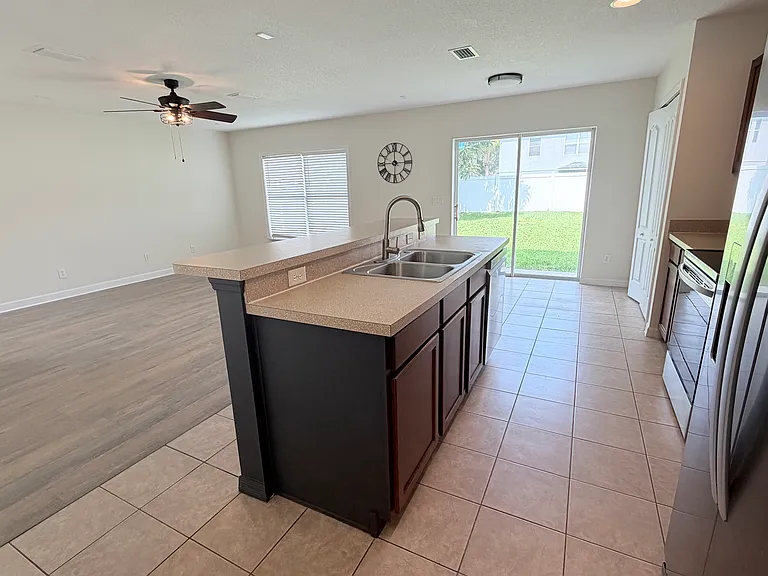 2123 Portcastle Cir — Photo 19