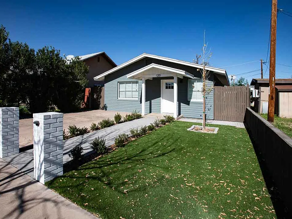 120 E Cullumber Ave