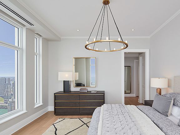 5th image of 451 E Grand Ave #5405