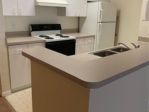 4th image of 17110 Carrington Park Dr APT 807