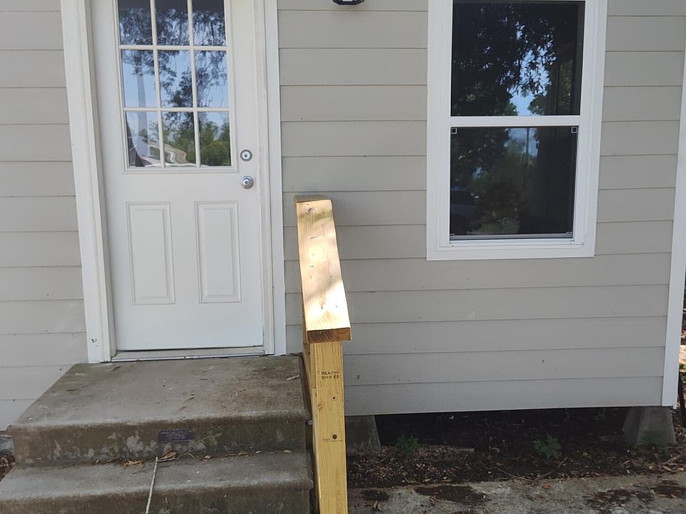 1st image of 400 S Granger St #B