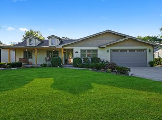 130 Evergreen Dr, Frankfort, IL 60423