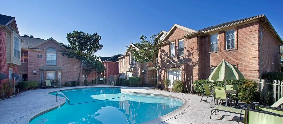2 bed, 2.0 bath, 1157 sqft, $1,250 — Photo 2