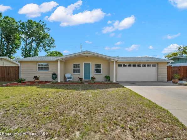 3304 Devonshire Dr, Holiday, FL 34691
