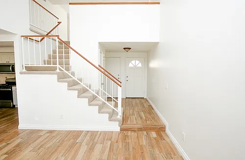 543 Victoria St Photo 1